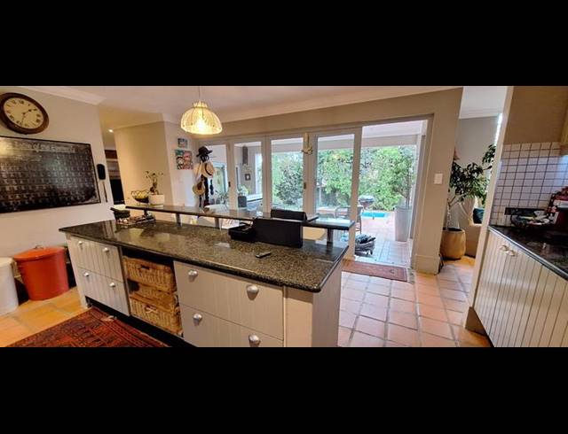 4 BEDROOM HOUSE FOR SALE IN MORELETAPARK